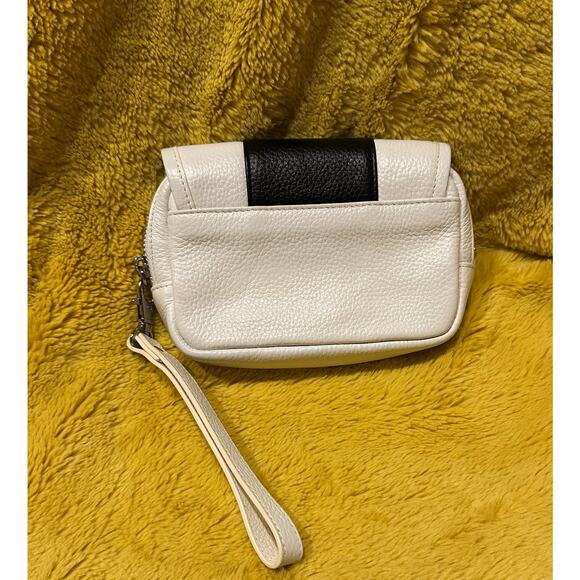 BODHI white and black leather wristlet silver-toned pebbled turn-lock closure - Picture 10 of 11